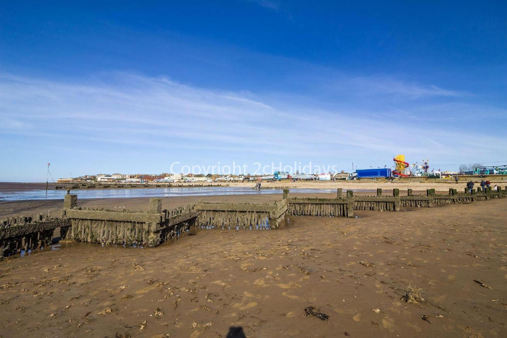 8 Berth Caravan For Hire At Manor Park Near To A Great Beach Ref 23041C Hunstanton Exterior photo